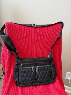 Quilted Front Pocket Crossbody Bag - Black